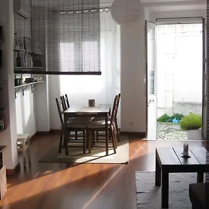 The Back Yard Nest , Lissabon Portugal